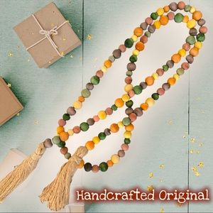 Hand Crafted & Dyed Beautiful Beaded Wood Garland New Original Tree Mantle B023